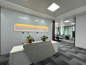 棠东东路天河写字楼217平方创客谷创意园近地铁办公室采光好