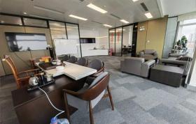 天德广场500平方天河甲级写字楼精装修办公室东南向望江