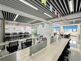 336平方天河写字楼精装修智慧港创意园家私齐全交通便利