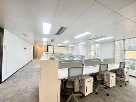 天河写字楼200方6个隔间体育中心地铁口财富广场家私齐全