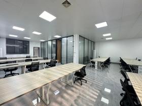 智慧港天河棠东近地铁创意园271平方精装修家私齐全办公室