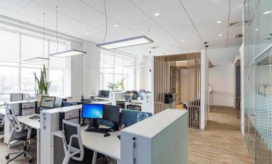 职场高手秘籍：避免这5种办公室错误，提升你的职业形象！